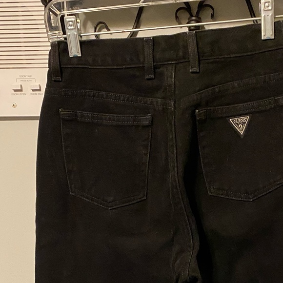 Guess Jeans - Picture 2 of 5